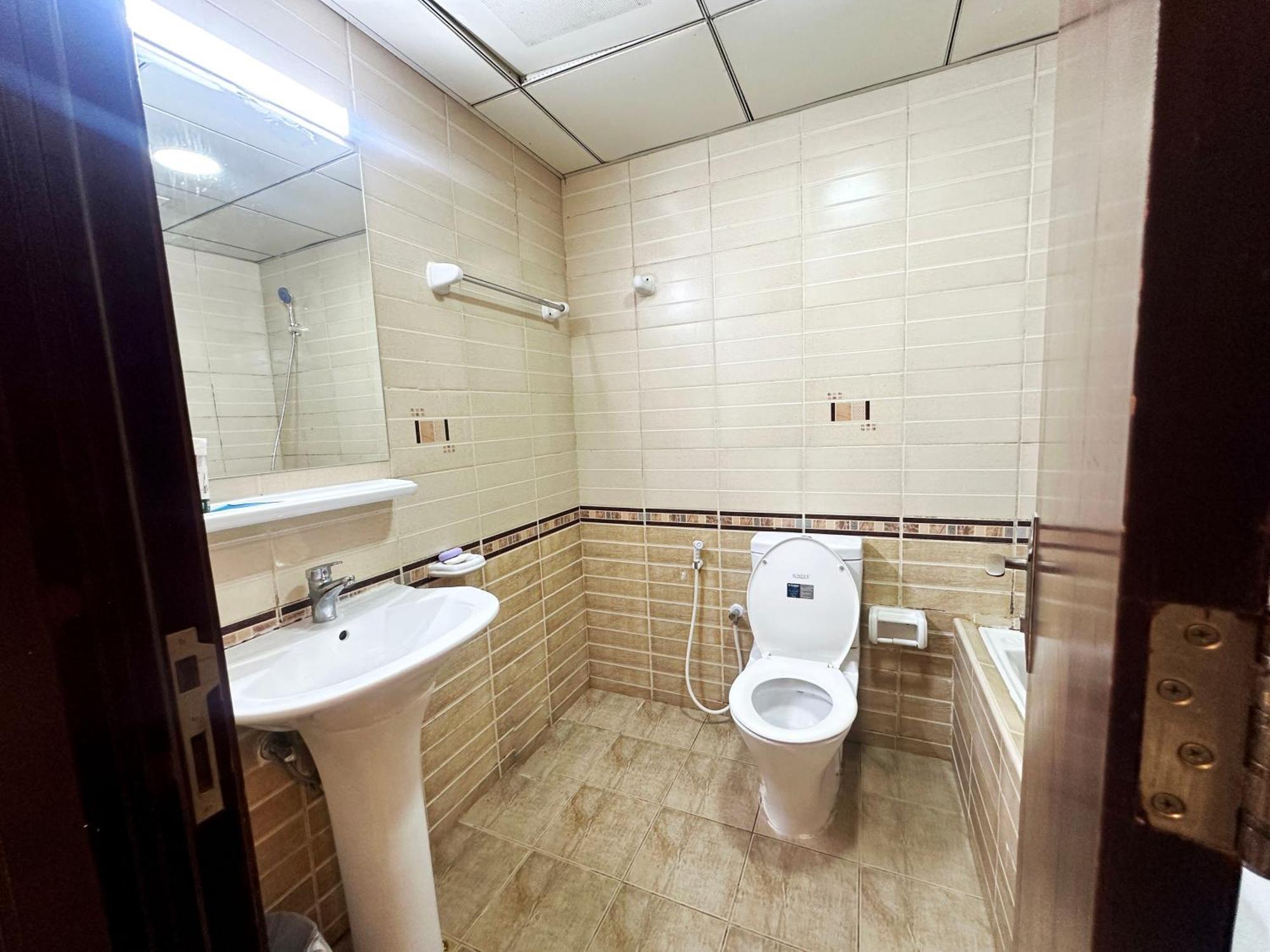 Horizon View Partition Room In Barsha Heights Near Metro Dubai Exterior foto